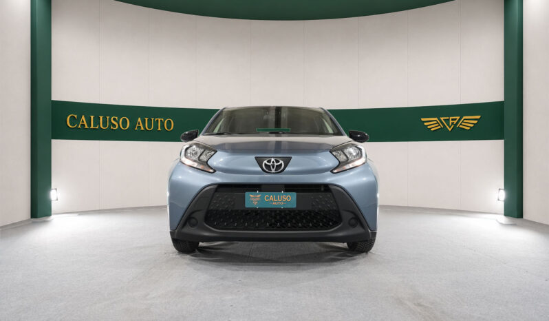 
								Toyota Aygo X full									