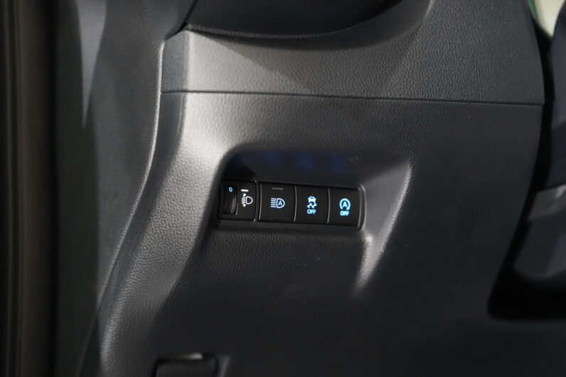 
								Toyota Aygo X full									