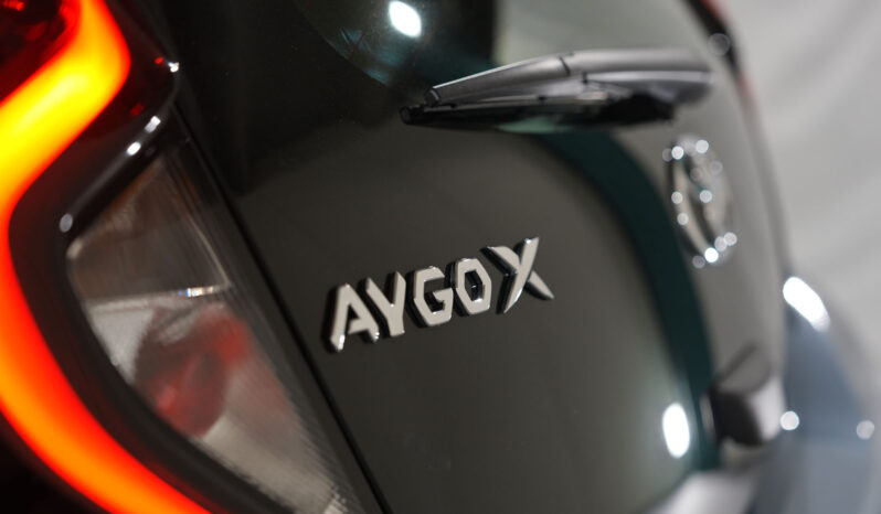 
								Toyota Aygo X full									