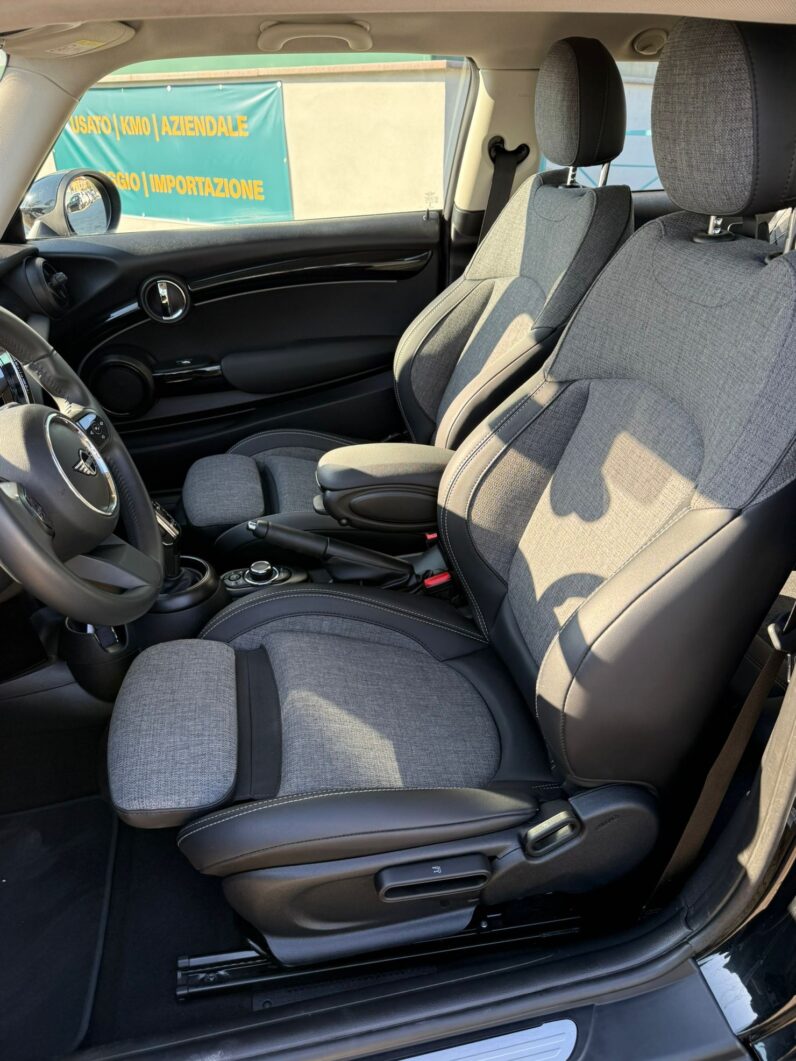 
								MINI Cooper Mini 3p 1.5 Cooper Premium Plus full									