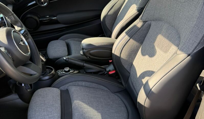 
								MINI Cooper Mini 3p 1.5 Cooper Premium Plus full									