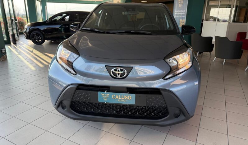 
								Toyota Aygo X full									