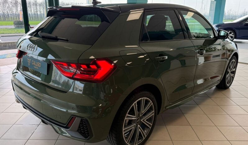 
								A1 30 1.0 tfsi S Line Edition 116cv s-tronic full									