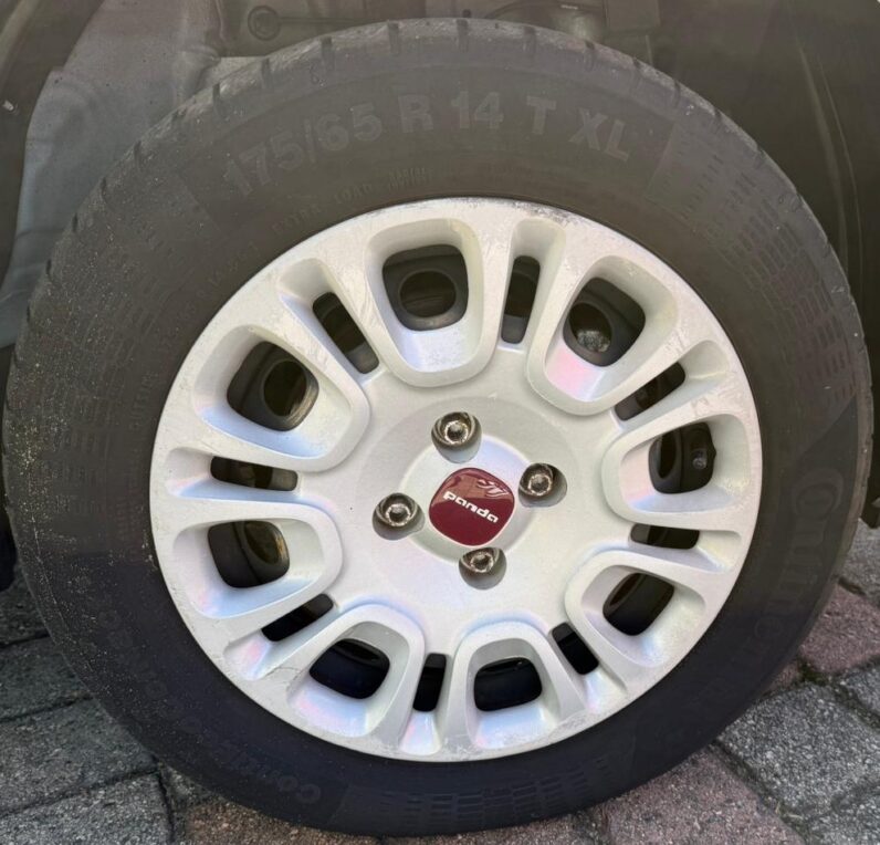 
								FIAT PANDA EASY PLUS full									