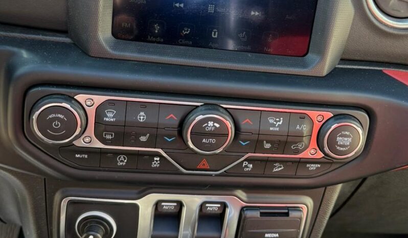 
								WRANGLER MJT SAHARA AUTO full									