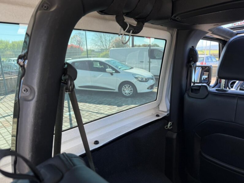 
								WRANGLER MJT SAHARA AUTO full									