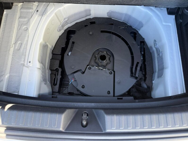 
								AUDI A1 30 TSFI S-TRONIC IDENTITY BLACK S-LINE full									