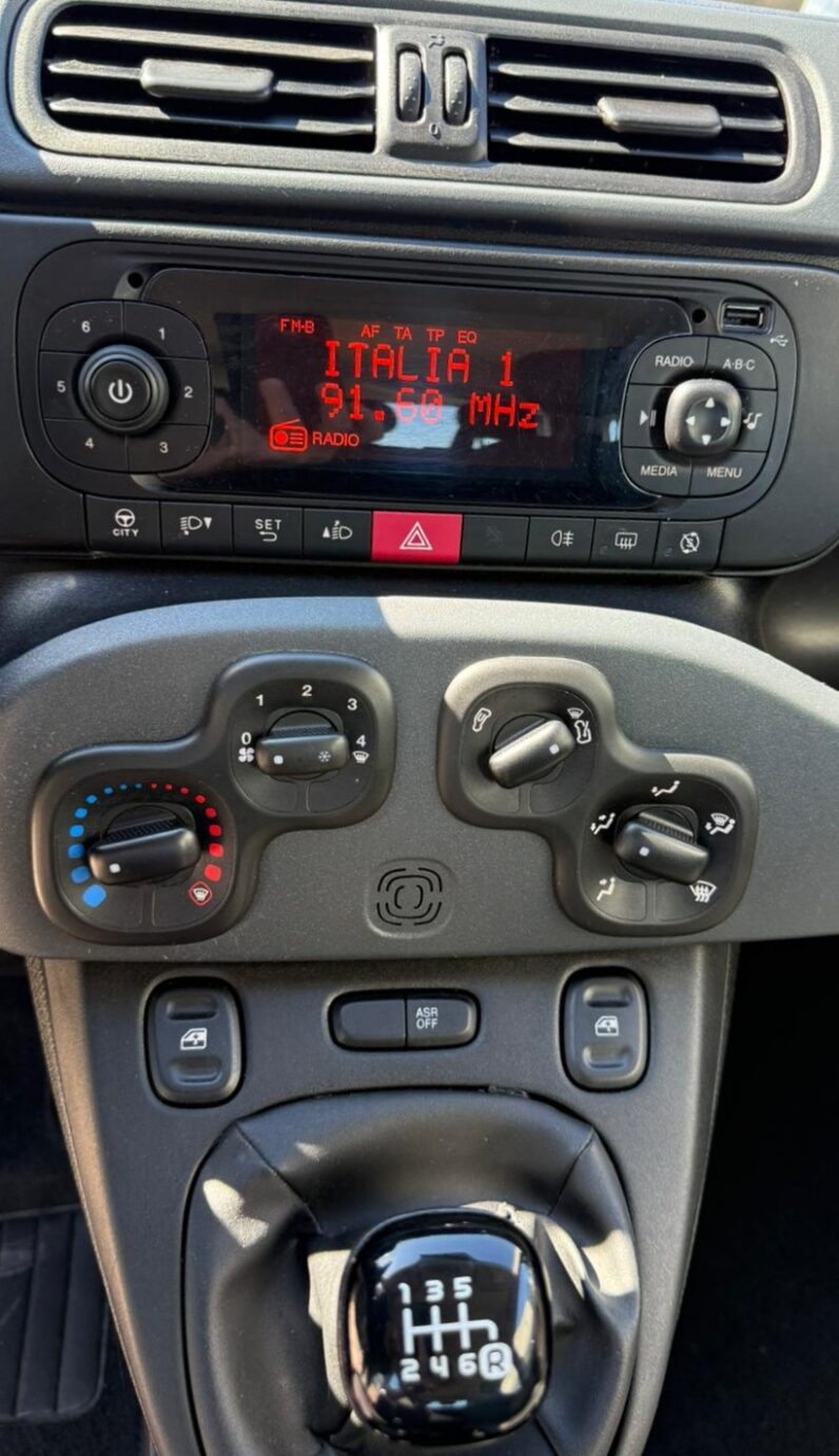 
								FIAT PANDA EASY PLUS full									