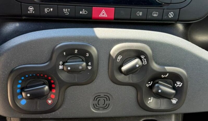 
								FIAT PANDA EASY PLUS full									