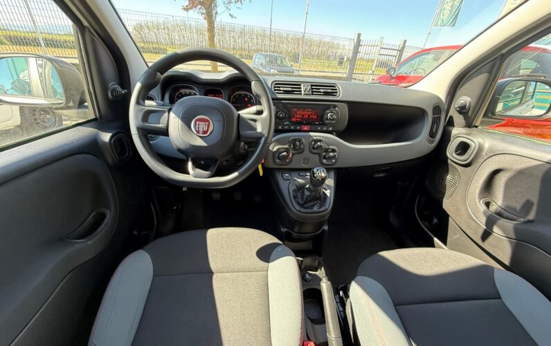 
								FIAT PANDA EASY PLUS full									