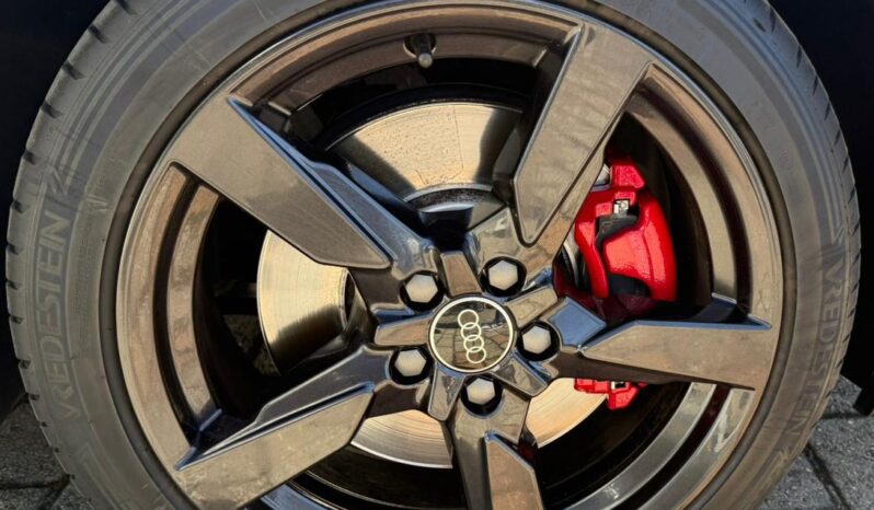 
								AUDI A1 30 TSFI S-TRONIC IDENTITY BLACK S-LINE full									