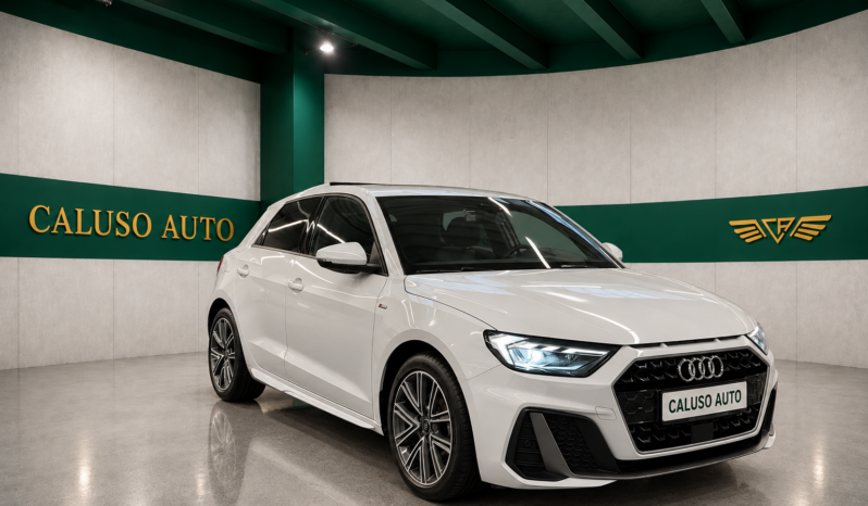 
								A1 Sportback 30 1.0 tfsi S 110cv s-tronic S line interno ed esterno full									