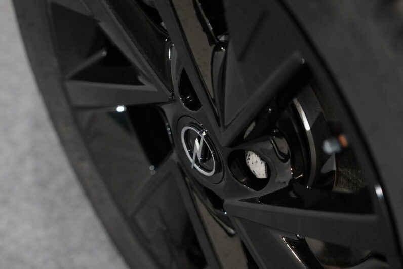 
								OPEL CORSA GS LINE full									