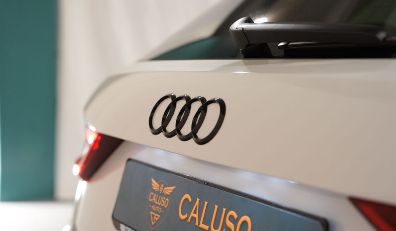 
								AUDI A1 30 TSFI S-TRONIC IDENTITY BLACK S-LINE full									