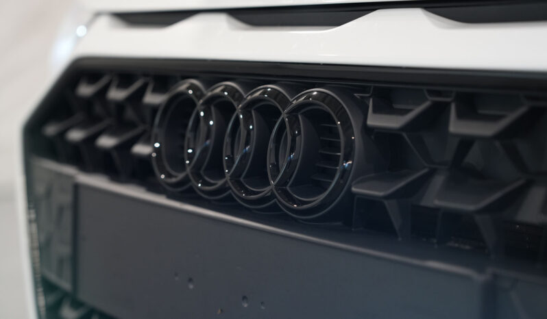 
								AUDI A1 30 TSFI S-TRONIC IDENTITY BLACK S-LINE full									
