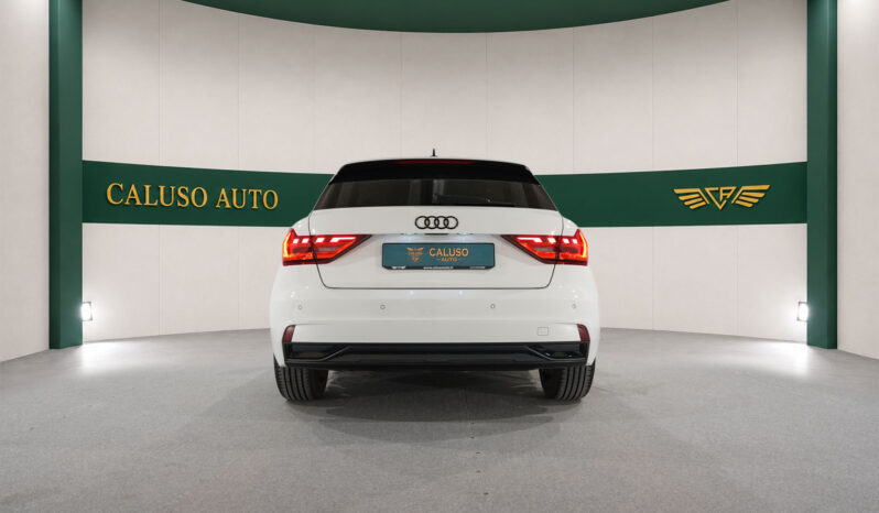 
								AUDI A1 30 TSFI S-TRONIC IDENTITY BLACK S-LINE full									