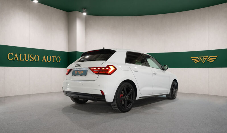
								AUDI A1 30 TSFI S-TRONIC IDENTITY BLACK S-LINE full									