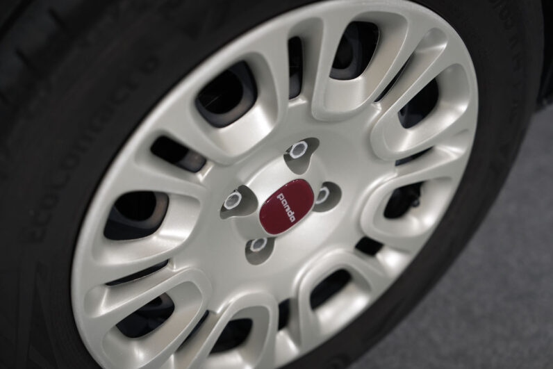 
								FIAT PANDA EASY PLUS full									