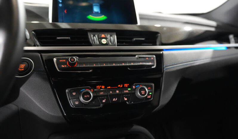 
								BMW X2  F39 118i M-sport X auto full									