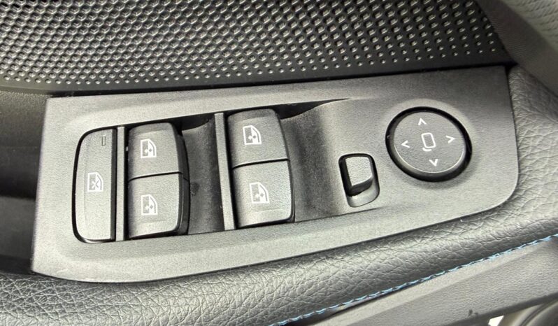 
								BMW 118 D M-SPORT full									