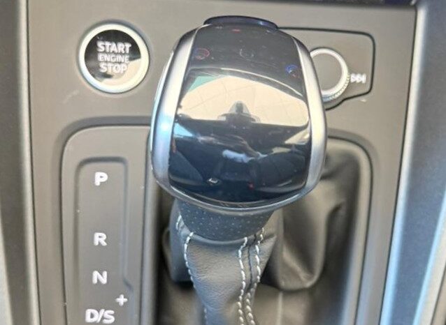 
								AUDI A1 30 TSFI S-TRONIC IDENTITY BLACK S-LINE full									