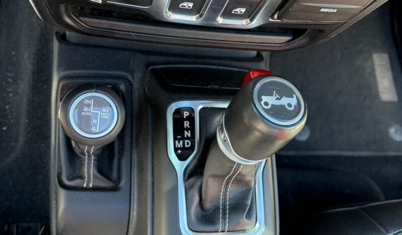 
								WRANGLER MJT SAHARA AUTO full									