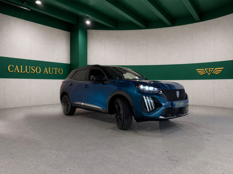 
								PEUGEOT 2008 GT HYBRID 145 CV full									