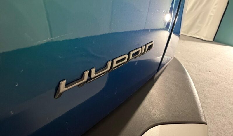 
								PEUGEOT 2008 GT HYBRID 145 CV full									