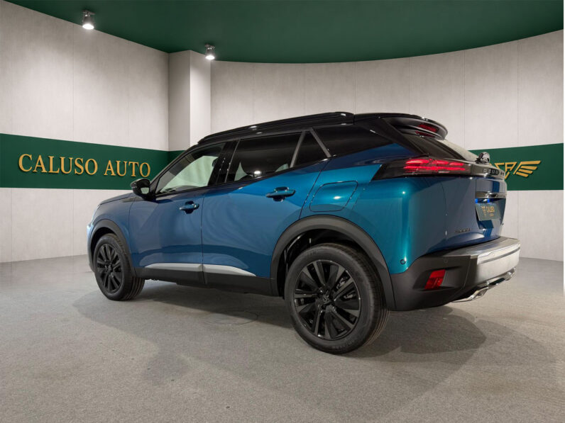 
								PEUGEOT 2008 GT HYBRID 145 CV full									