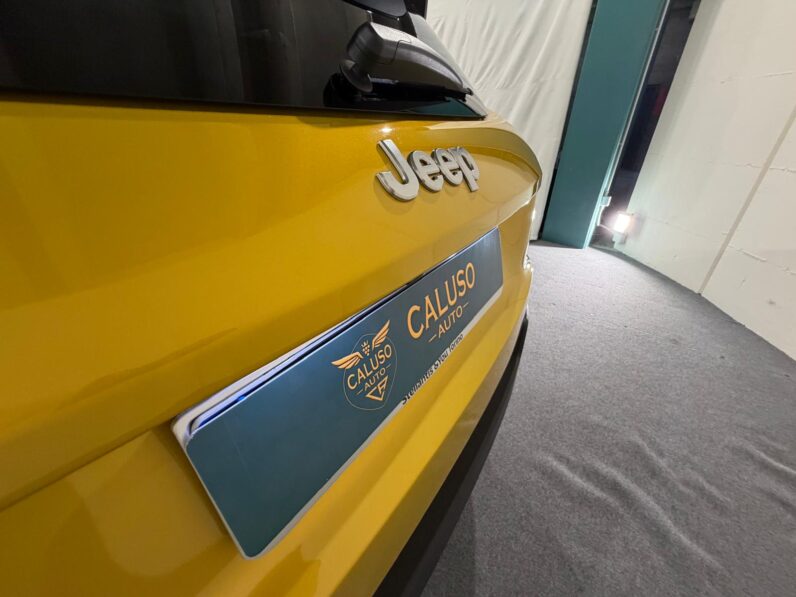 
								JEEP AVENGER 1.2 TURBO 100 CV SUMMIT full									
