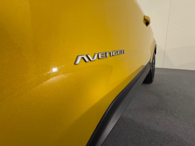 
								JEEP AVENGER 1.2 TURBO 100 CV SUMMIT full									