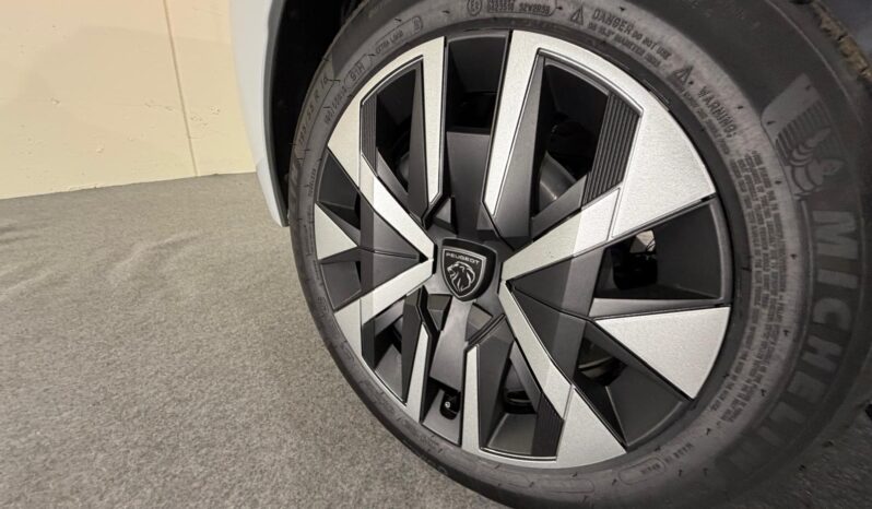 
								PEUGEOT 208 STYLE 1.2 PURETECH 100 CV full									