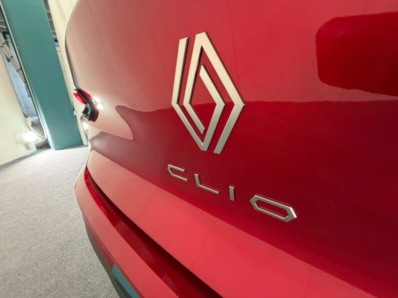 
								Nuova Renault Clio Evolution 1.2 – 115 CV – KM 0 full									
