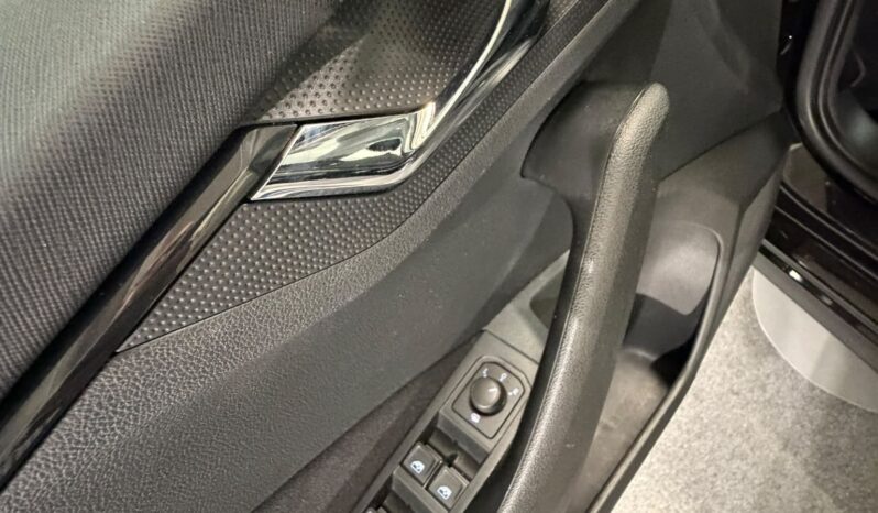 
								ŠKODA KAMIQ 1.0 TSI 110 CV DSG MONTE CARLO full									