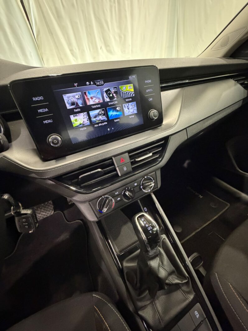 
								ŠKODA KAMIQ 1.0 TSI 110 CV DSG MONTE CARLO full									