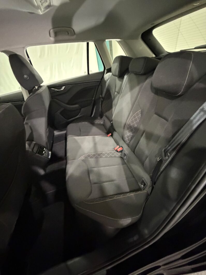 
								ŠKODA KAMIQ 1.0 TSI 110 CV DSG MONTE CARLO full									