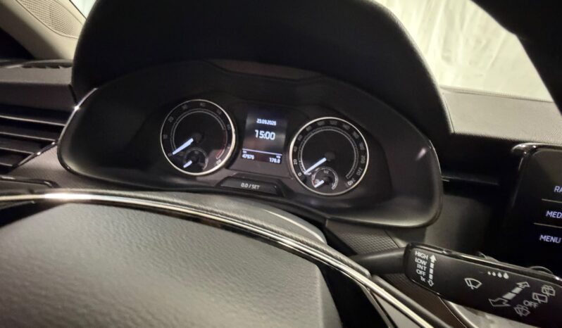 
								ŠKODA KAMIQ 1.0 TSI 110 CV DSG MONTE CARLO full									