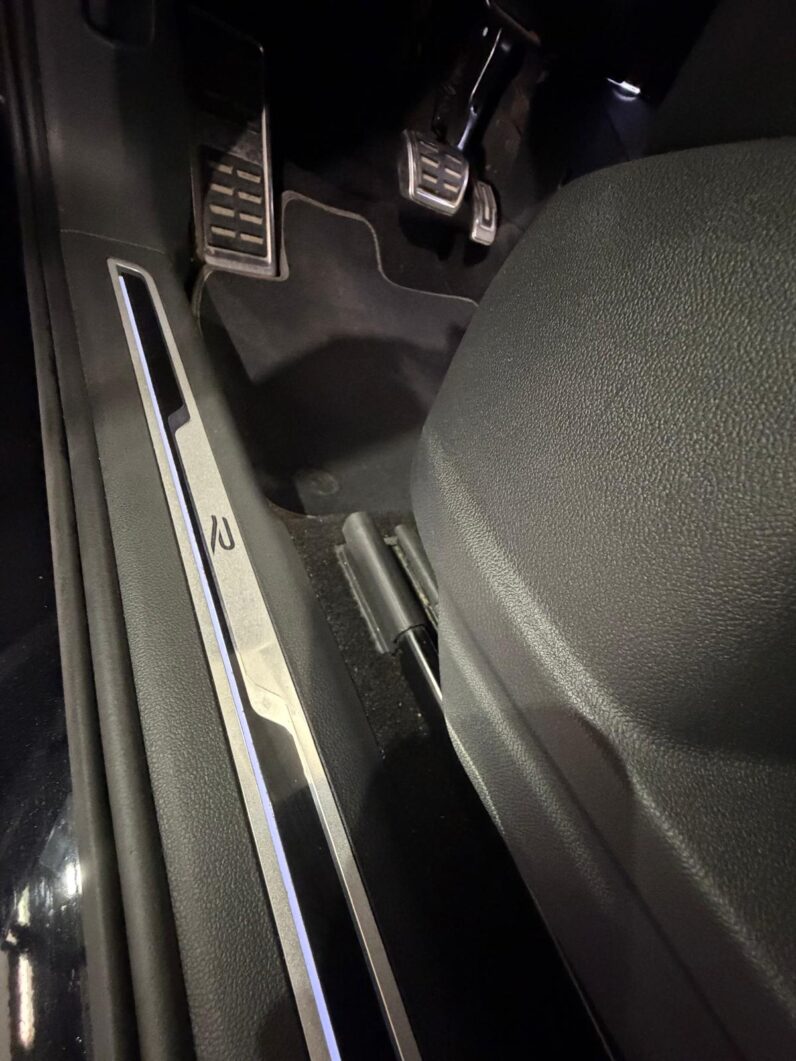 
								Volkswagen Tiguan 1.5 TSI 150 CV Automatico – 2022 – 62.000 km full									